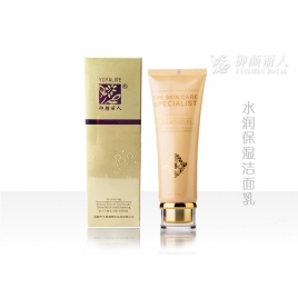 水潤保濕潔面乳